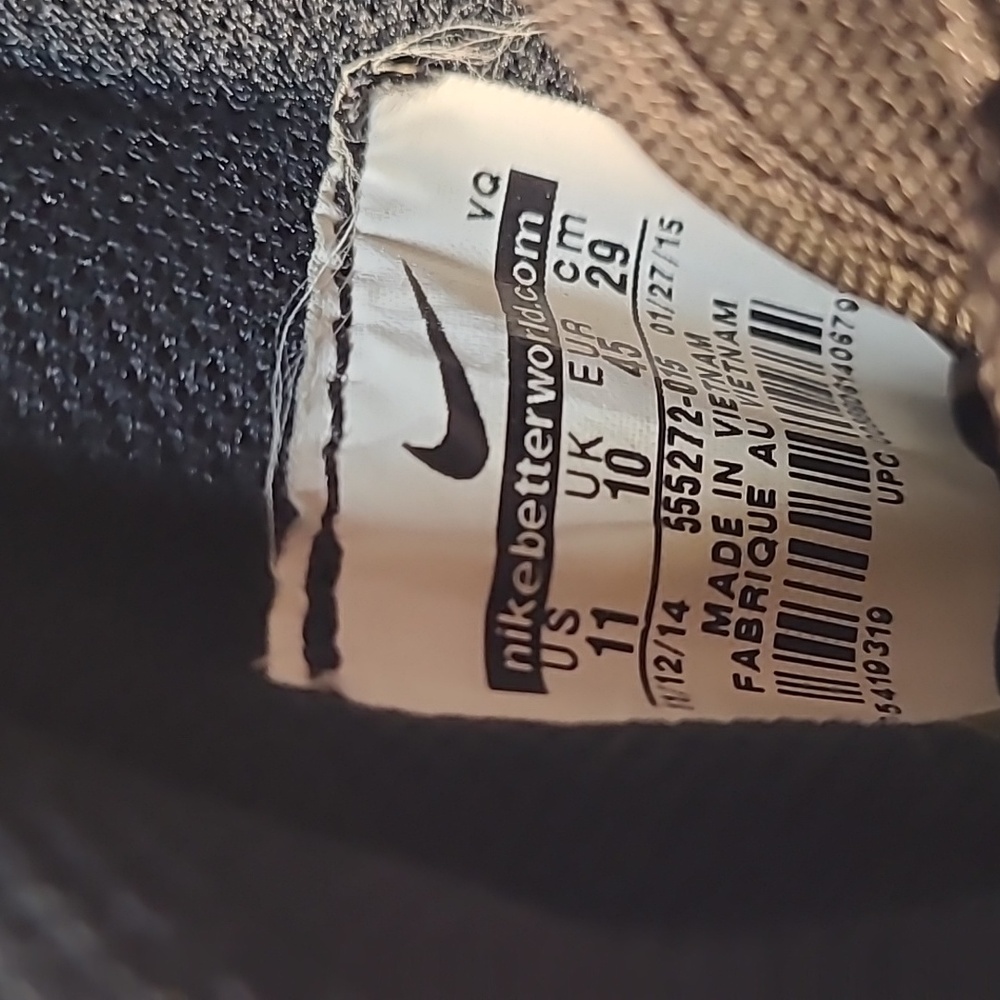 Nike Toki Low Triple Black Mens Sneakers - Picture 8 of 10